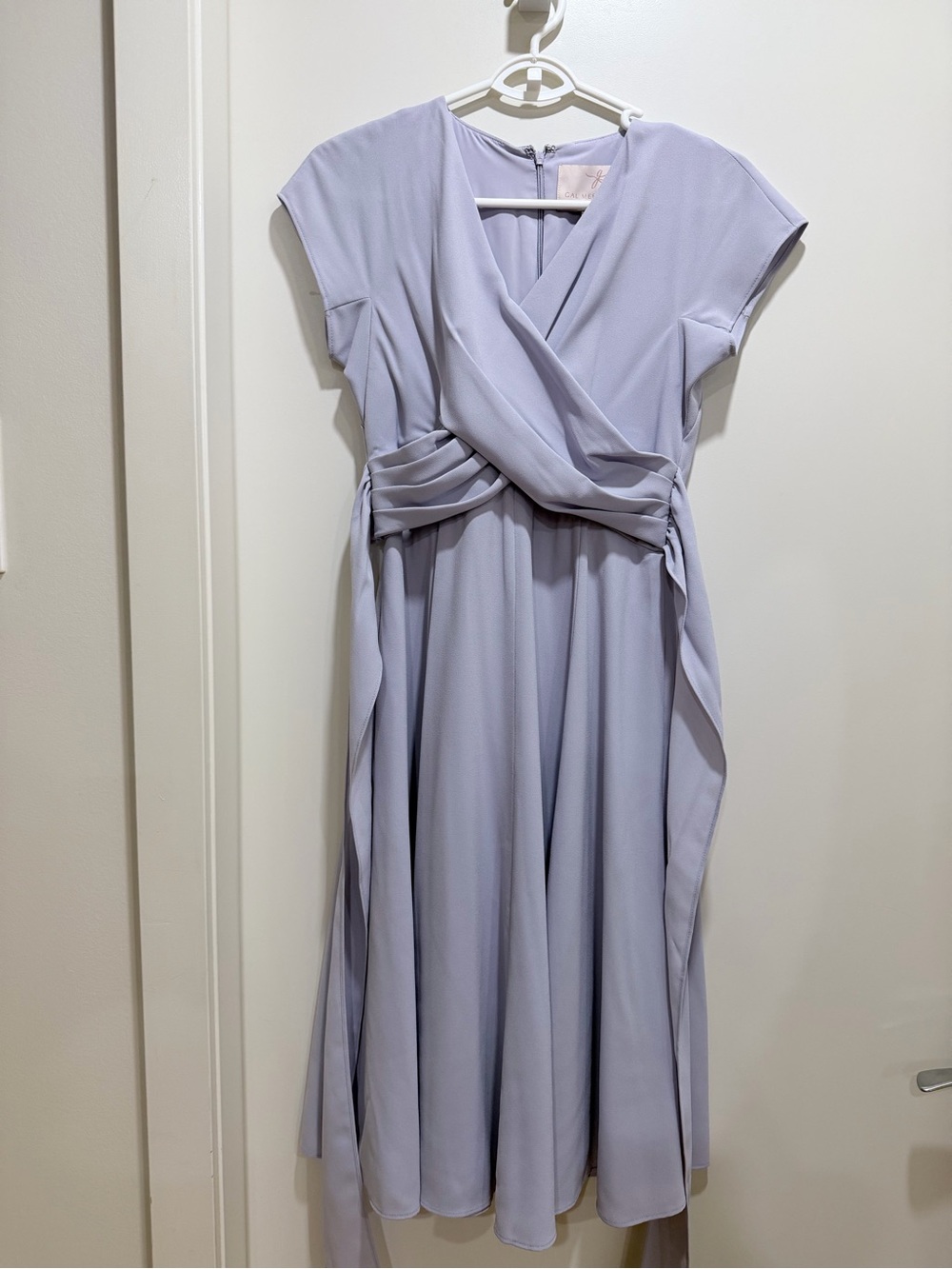 Gal Meets Glam Seraphina midi dress